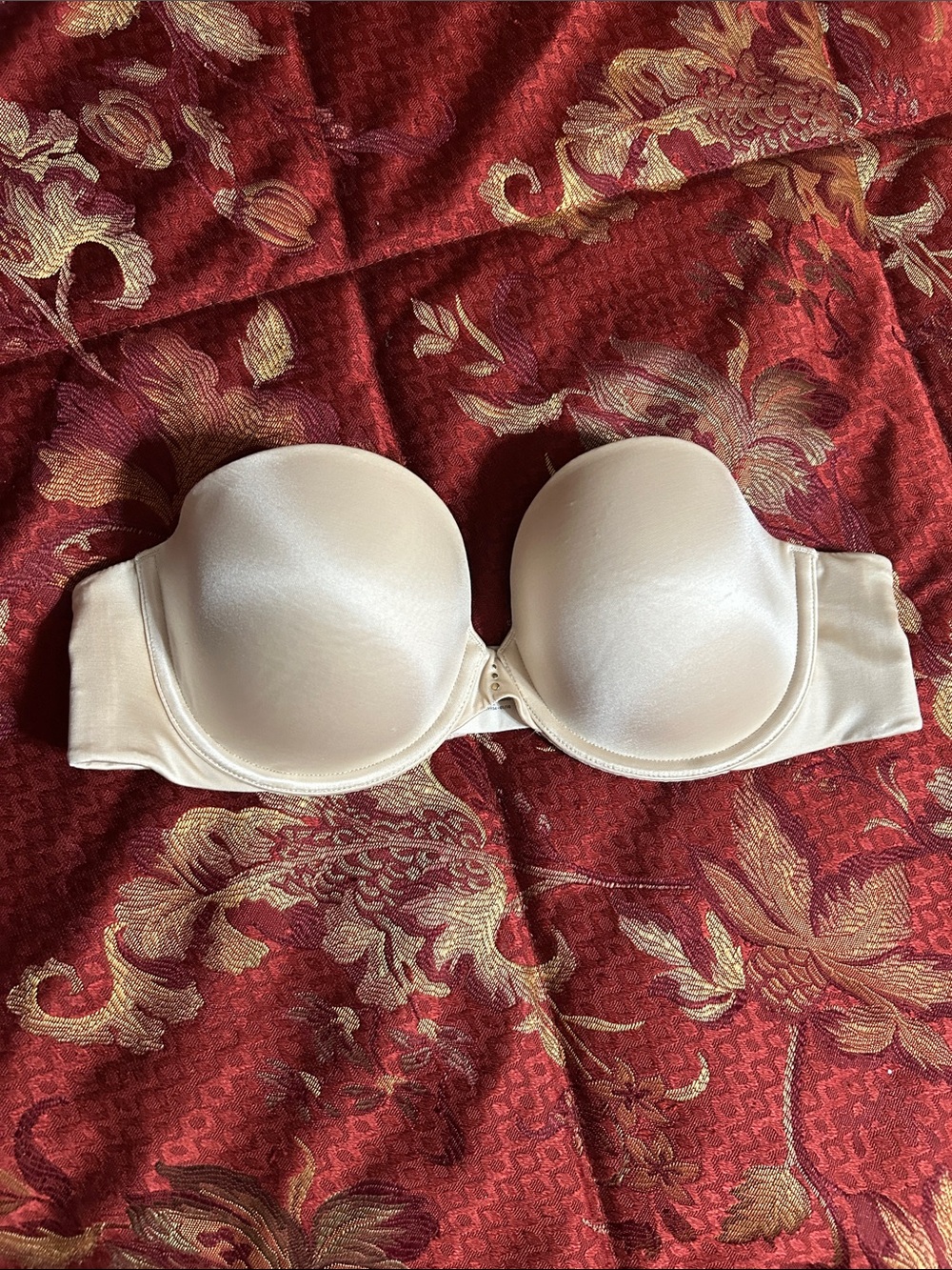 Victoria's Secret 34C - Strapless Smooth Beige Push Up Bra